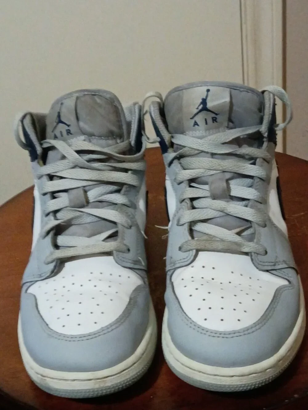 Nike Air Jordan 1 Mid Kids Mid Top Leather Gray/White/Blue 6.5Y DQ8423-104